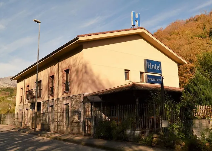 Hotel Ribera del Chicu