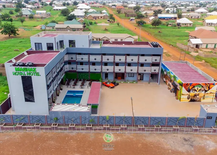 Maghaz Royal Hotel