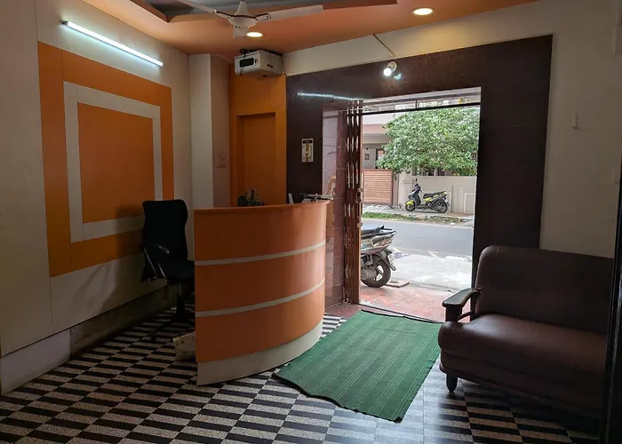 Cm Residency
