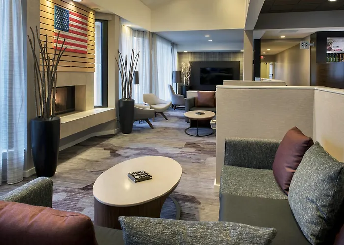 Courtyard By Marriott Chicago Waukegan / Gurnee Hotel
