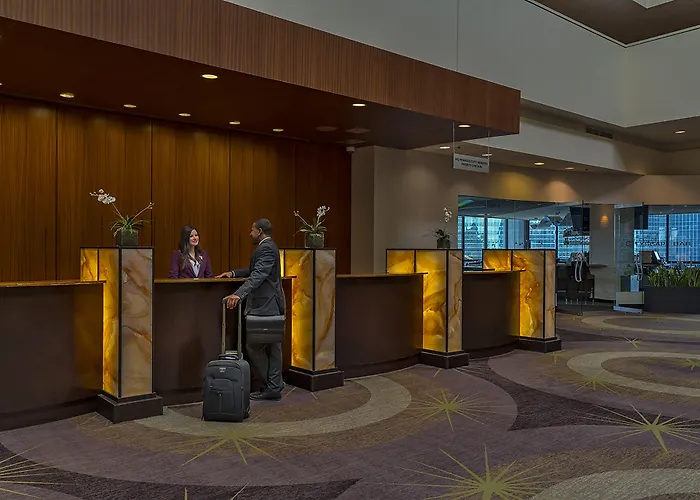 Holiday Inn Chicago Mart Plaza River North, An Ihg Hotel
