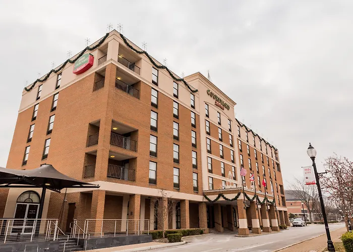 Courtyard By Marriott Springfield Downtown Hotel