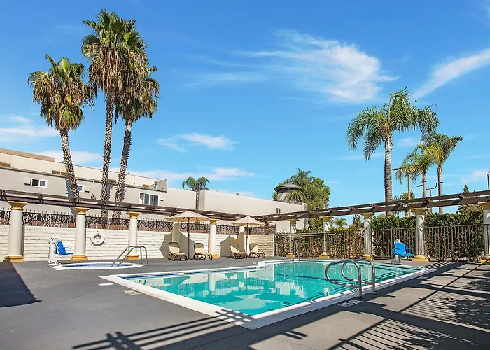 Stanford Inn & Suites Anaheim