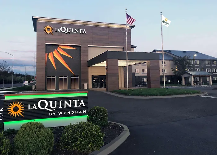 La Quinta Inn & Suites By Wyndham Springfield