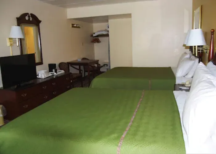 Travelodge By Wyndham Chambersburg