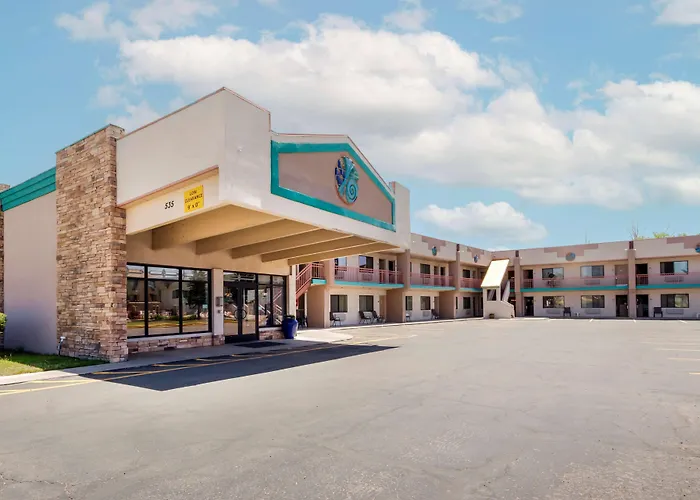 Best Western Turquoise Inn & Suites