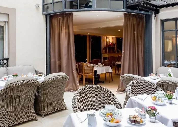 Hotel Chateaubriand Parijs