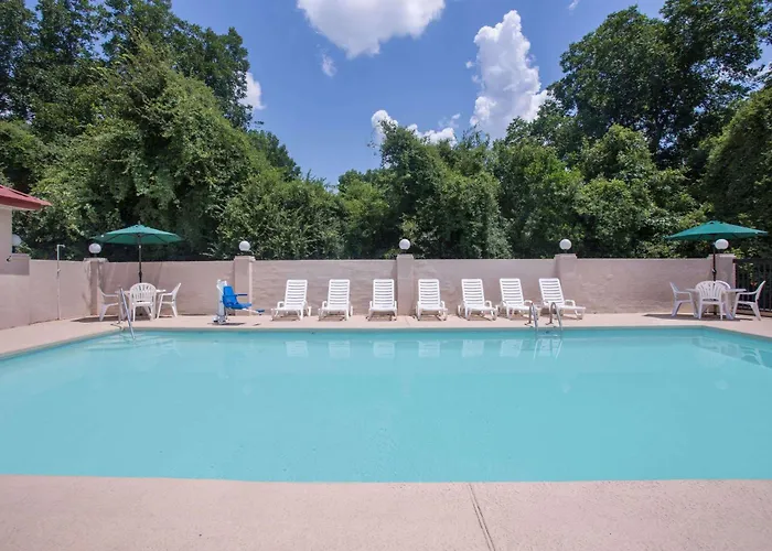 Days Inn By Wyndham Dublin Ga