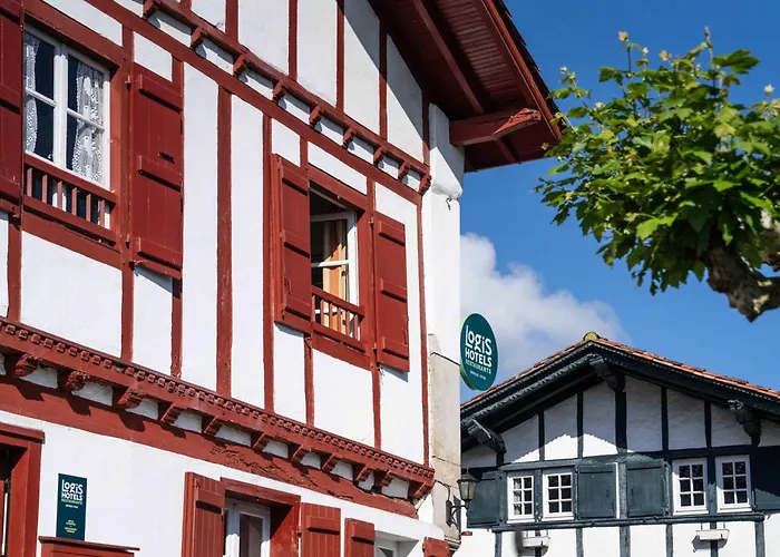 Logis Hôtel Baratxartea Sare