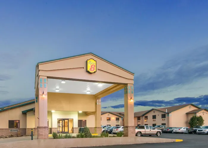 Super 8 By Wyndham Santa Rosa