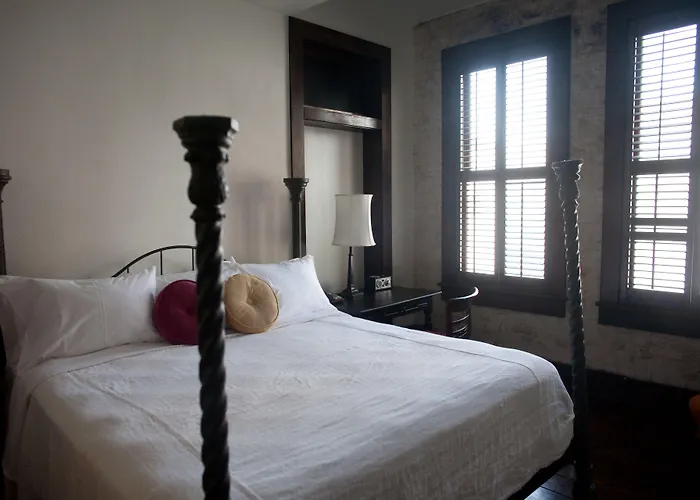 Hotel Havana San Antonio