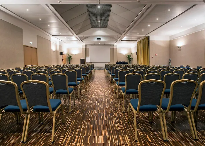 Flyon Hotel & Conference Center Bologne