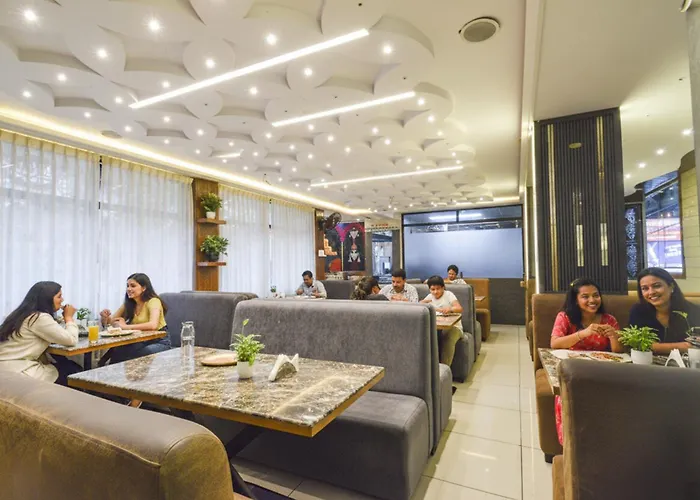 Fabhotel Yogeshwara Grand