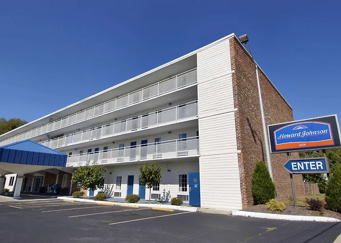Howard Johnson By Wyndham Staunton