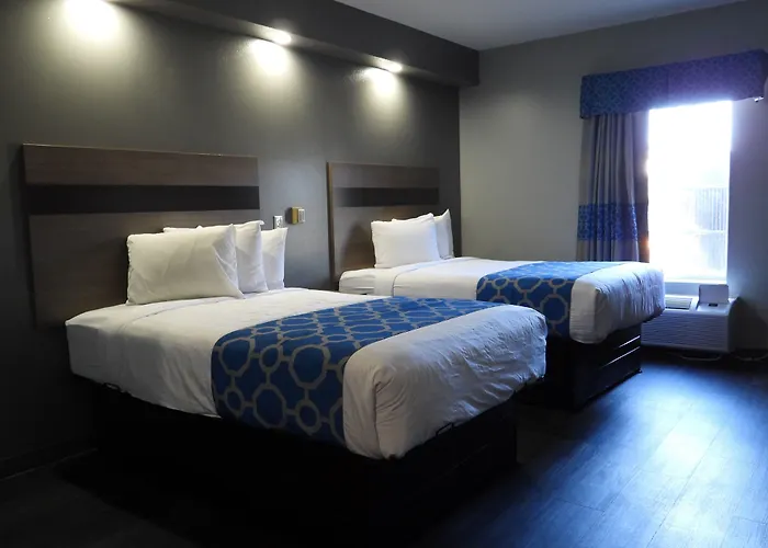 Baymont By Wyndham Lafayette Airport