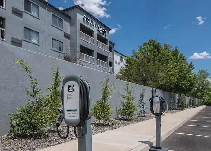 Courtyard By Marriott Reno