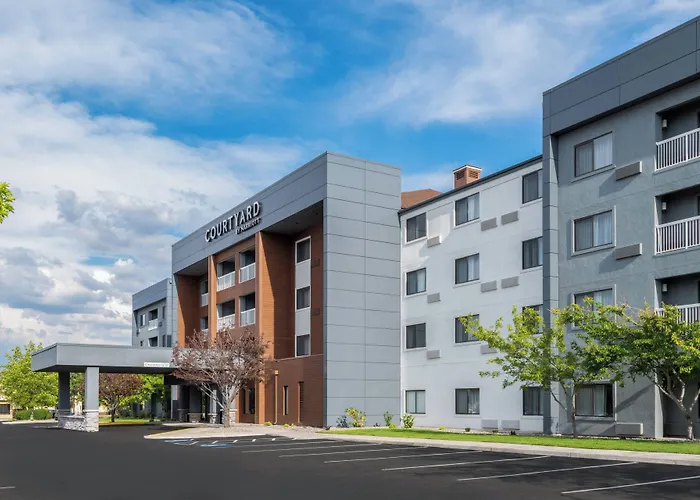 Courtyard By Marriott Reno
