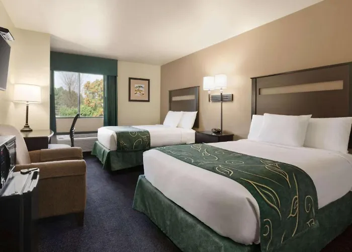 Travelodge By Wyndham Brunswick Near Fredrick