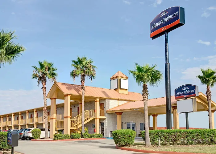 Howard Johnson By Wyndham Galveston
