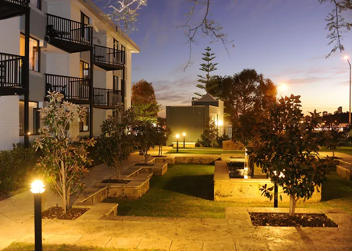 Lodestar Waterside Apartments Perth