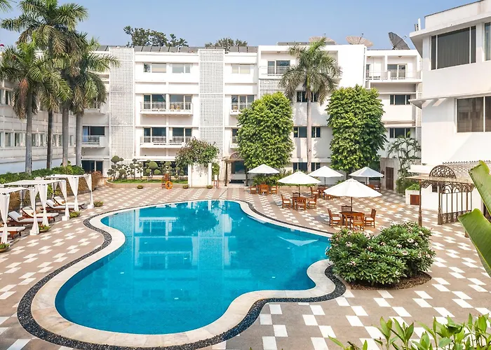 The Claridges New Delhi Hotel