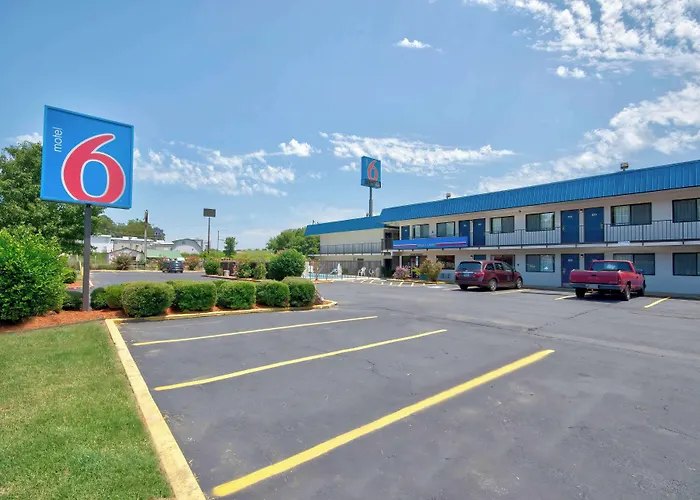 Motel 6-Russellville, Ar