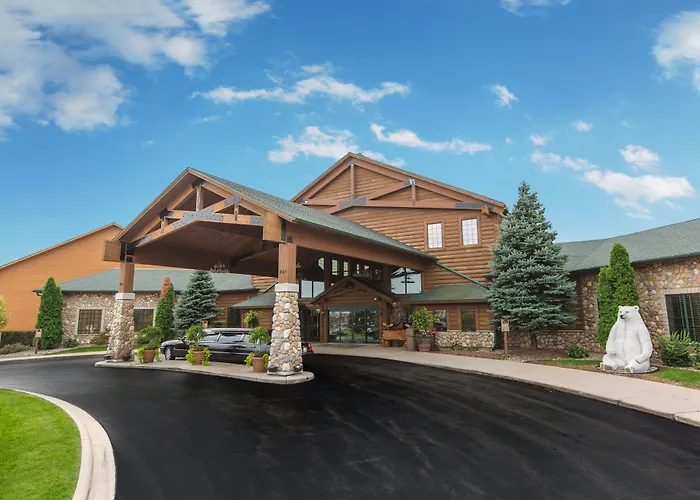Tundra Lodge Resort - Waterpark & Conference Center