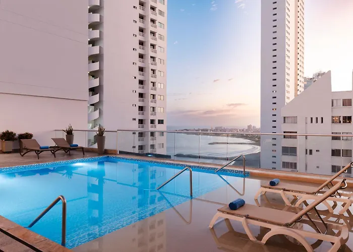 Hotel Hampton By Hilton Cartagena