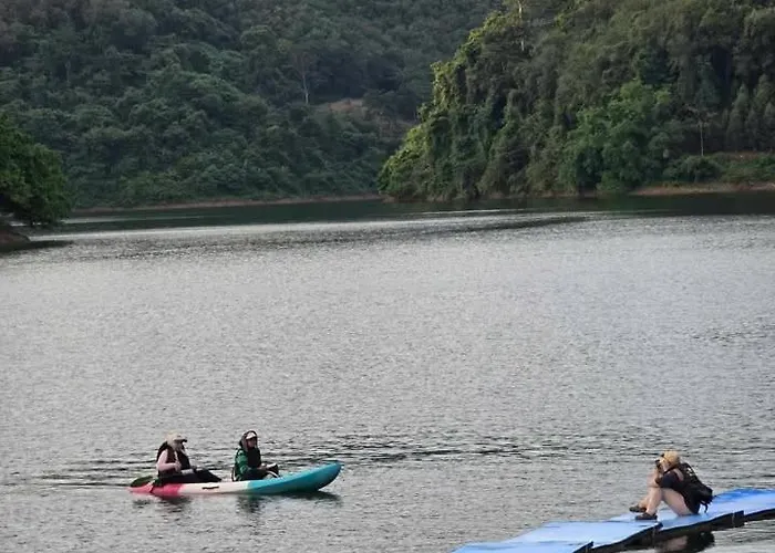 Moon Lake Resort-Coffee And Camping