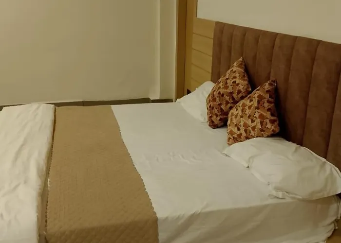 Shriji Hotel