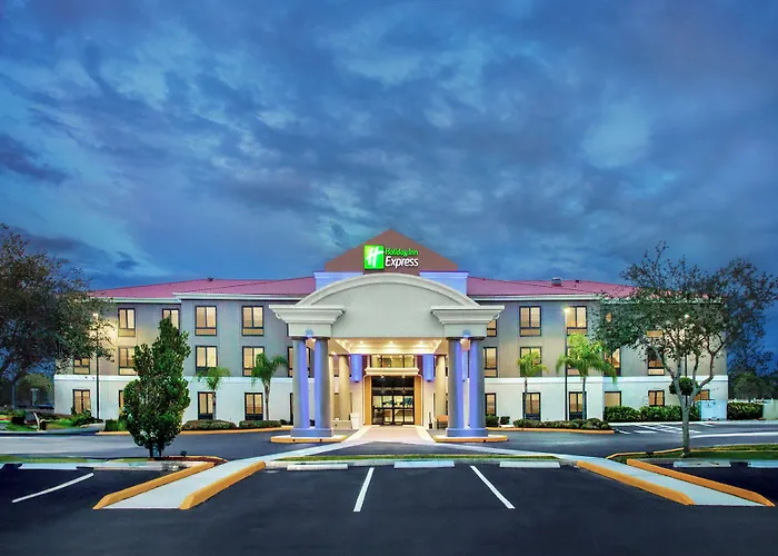 Holiday Inn Express & Suites Sebring By Ihg