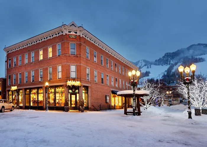 Independence Square Lodge By Frias
