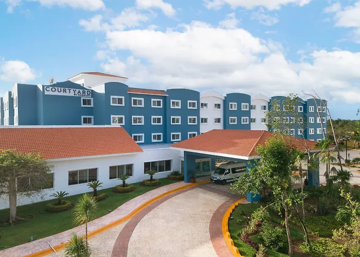 Courtyard By Marriott Cancun Airport Alfredo V. Bonfil