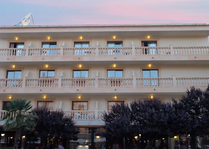 Bell Port Hotel