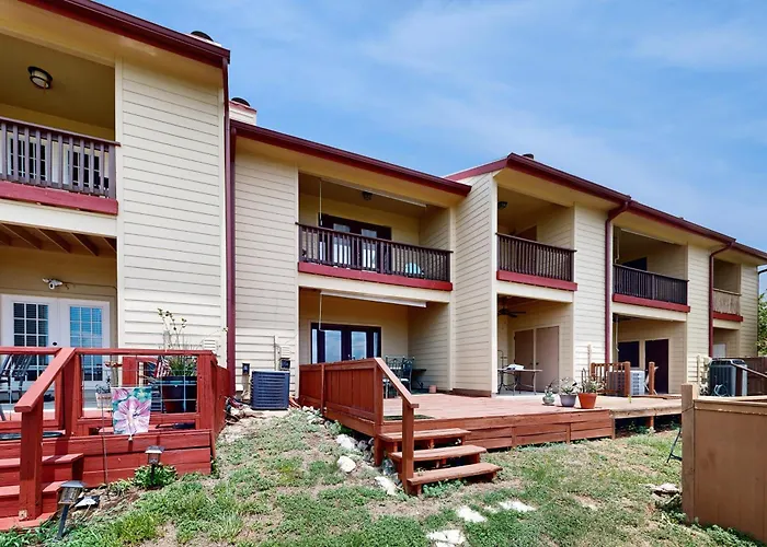 Canyon Lake Getaway