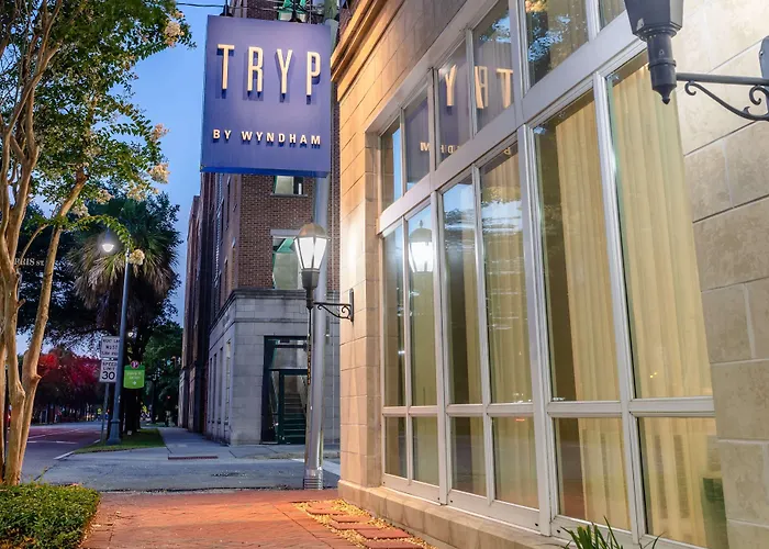 Tryp By Wyndham Savannah