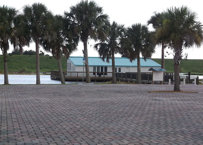 Lakeshore Resort And Marina Okeechobee