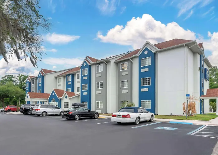 Microtel Inn & Suites By Wyndham Brooksville Ridge Manor