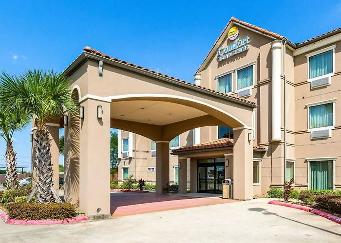 Comfort Inn & Suites Winnie