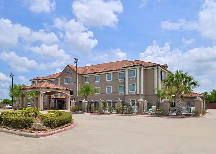 Comfort Inn & Suites Winnie