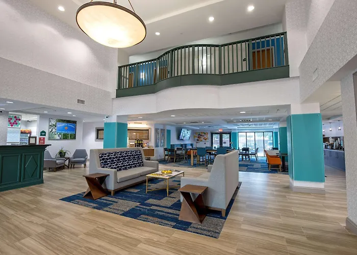 Wingate By Wyndham Lafayette Airport