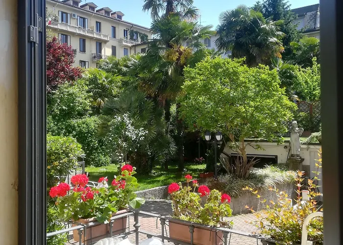Hotel Charly Milão