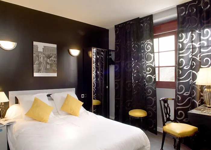 HOTEL LA COGNETTE A 25 Kilomètres de Châteauroux et 30 Kilomètres de Bourges Issoudun