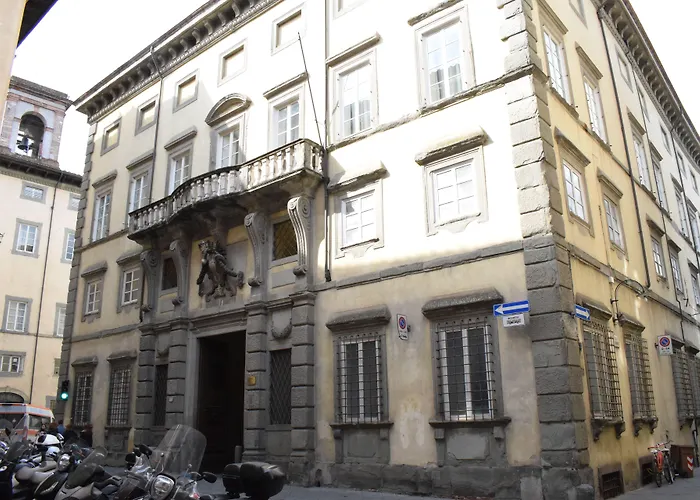Palazzo Tucci Residenza d'epoca