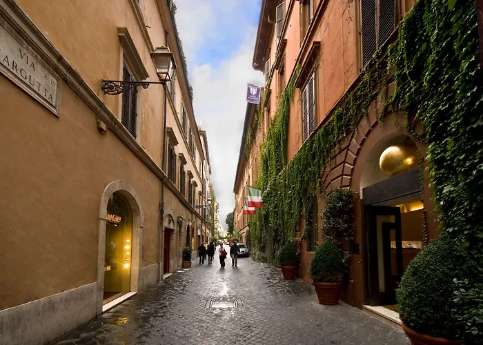 Hotel Manfredi Suite In Roma