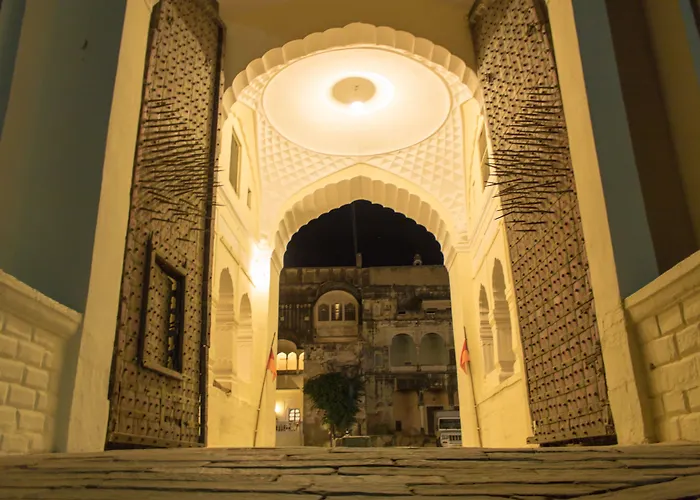 Hotel Castle Mandāwa