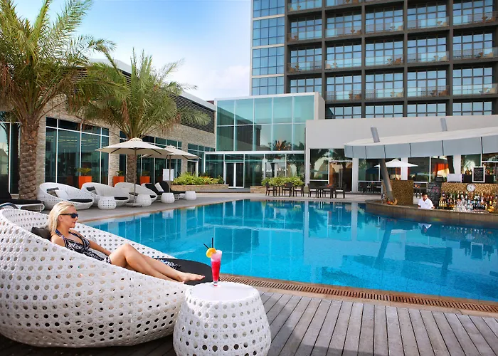Hotel Yas Plaza Marina By Ihg Abu Dhabi