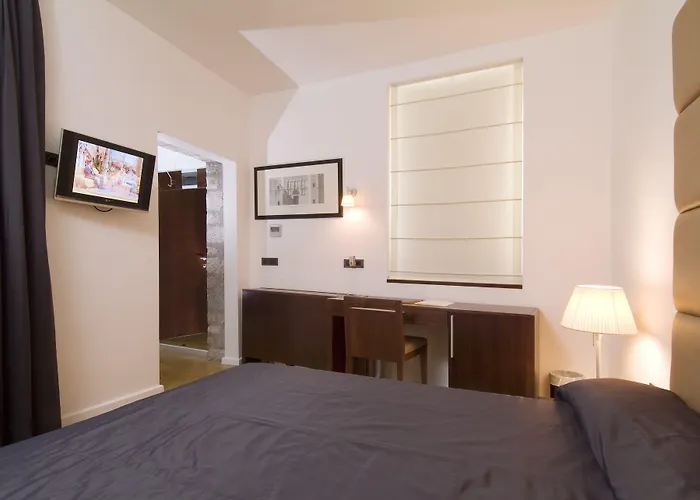 Hotel Vestibul Palace & Villa - Small Luxury Hotels Of The World Split