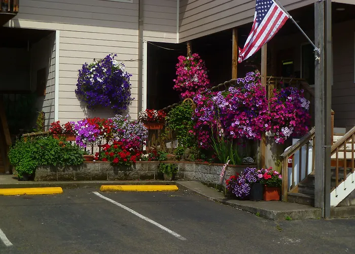 Tradewinds Motel Rockaway Beach