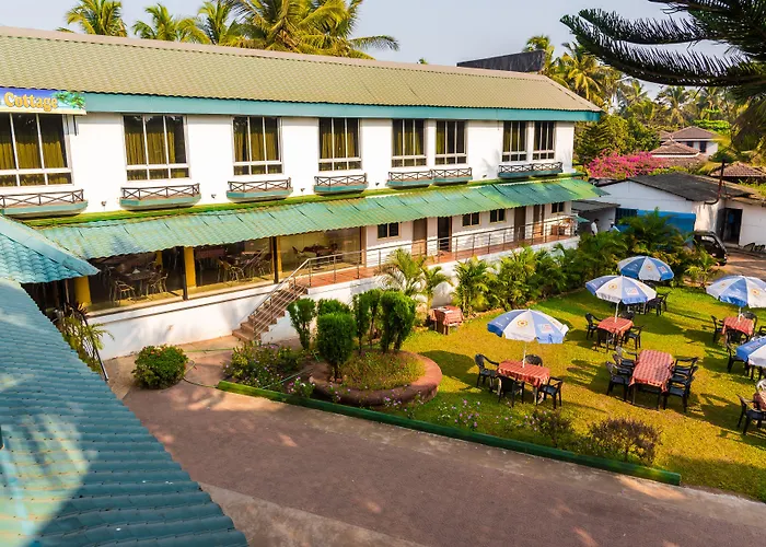 Oyo 47045 Graciano Cottages